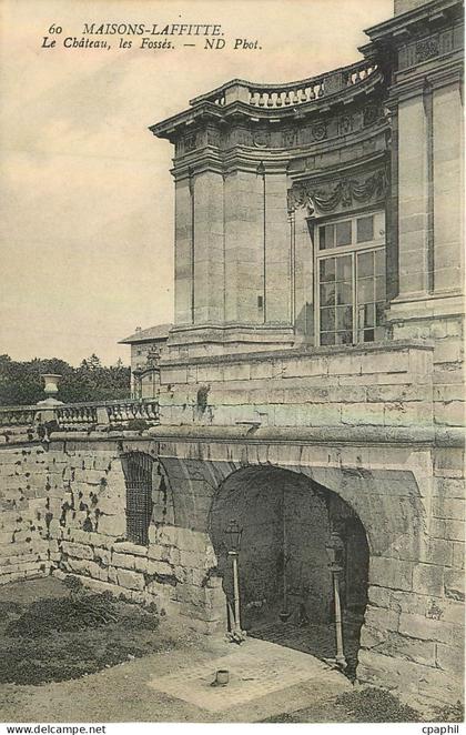 CPA Maisons Laffitte le chateau les Fosses
