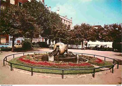 92 - Malakoff - Place du 14 juillet - Automobiles - Fleurs - CPM - Voir Scans Recto-Verso