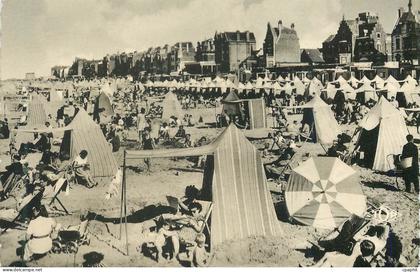 CPM Malo les Bains (Nord) Les Cabines