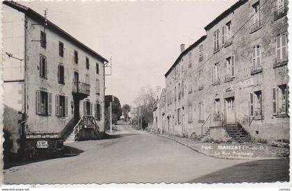 63 MANZAT  - Rue Principale