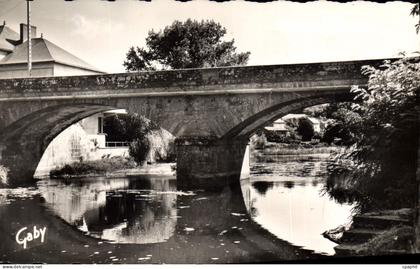 CPA Mareuil sur Lay Vendee le pont sur la Lay