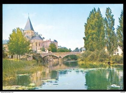 MAREUIL SUR LAY DISSAIS l'èglise romane en 1988 édition Cim GM V
