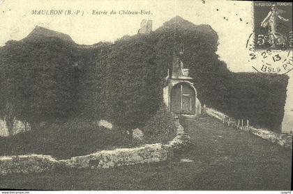 REPRO Mauleon B P Entree du Chateau Fort
