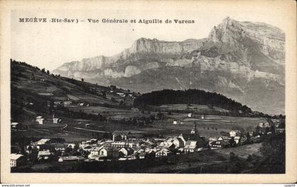 CPA Megeve Vue generale et aiguille de Varens