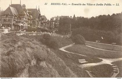 CPA Mesnil-Val  -  Ensemble des Villas et Jardin Public