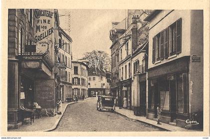 CPA Meulan Rue Maréchal Foch