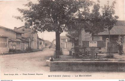 MEYZIEU (Rhône) - Le Mathiolan - Isère
