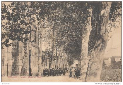 66 // MILLAS   avenue de la gare et écoles