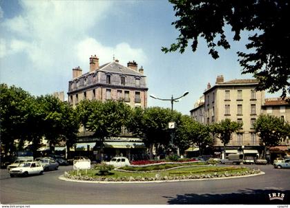 CPA Millau Aveyron Place du Mandarous