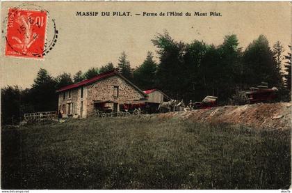 CPA MONT-PILAT - Massif du PILAT - Ferme de l'Hotel du MONT-PILAT (487561)
