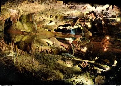 CPM Quercy Les Grottes de Lacave La Ville engloutie
