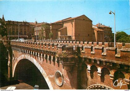 CPSM Montauban le pont des Consuls