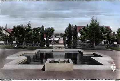 Montceau les Mines - Le Jardin du Petit Bois - CPA