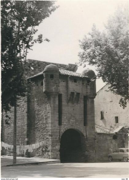 Vaucluse : Monteux, La Porte Neuve
