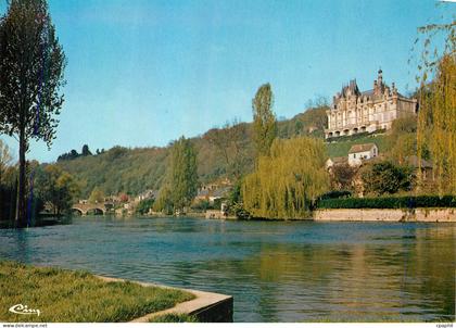 CPM Montigny le Gannelon Envir de Cloyer sur le Loir Le chateau et les bords du Loir