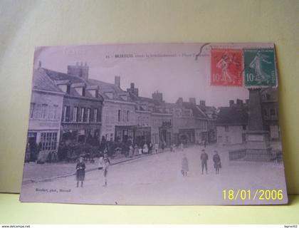 MOREUIL (SOMME) LES COMMERCES. LES MAGASINS. MOREUIL AVANT LE BOMBARDEMENT. PLACE PARMENTIER.