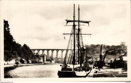 CPA Morlaix Les Quais Bateau