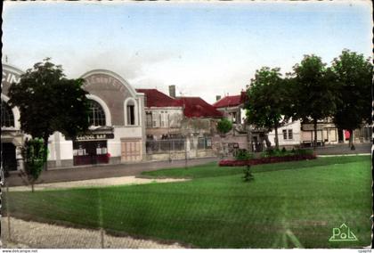 Mourmelon le Grand Le Square