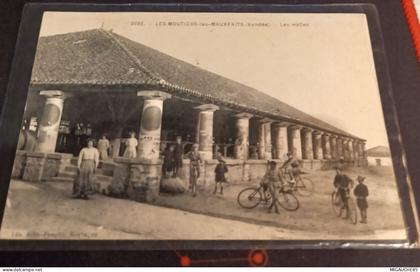 LES MOUTIERS LES  MAUXFAITS -N°2699*-  les halles