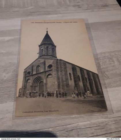 MOUTIERS -LES-MAUXFAITS  l église (xll siècle)