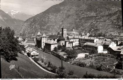CPA Moutiers les Bords de l'Isere et l'ancien Eveche