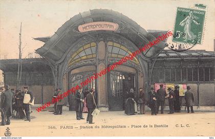 Station du Métropolitain - Place de la Bastille - (75) Paris