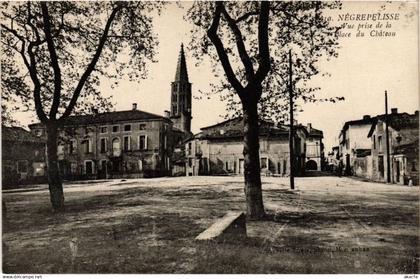 CPA NEGREPELISSE - Vue prise de la Place du Chateau (293305)