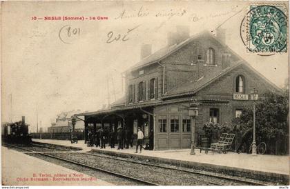 CPA NESLE - La Gare (515594)