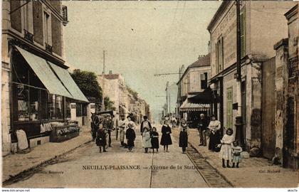 CPA Neuilly-Plaisance Avenue de la Station (1391465)