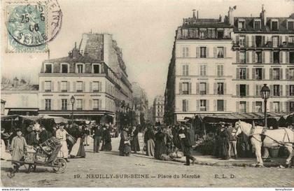 Neuilly sur Seine - Place du Marche