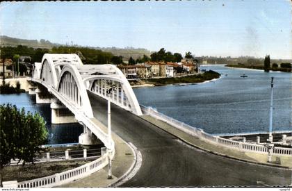 Neuville sur Saone - Le Pont sur la Saone - CPA