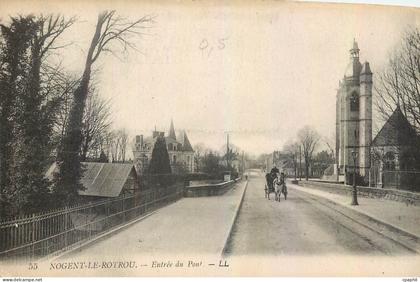 CPA Nogent le Rotrou Entree du Pont
