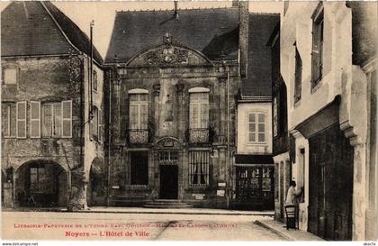 CPA Noyers-sur-Serein L'Hotel de Ville FRANCE (1451667)