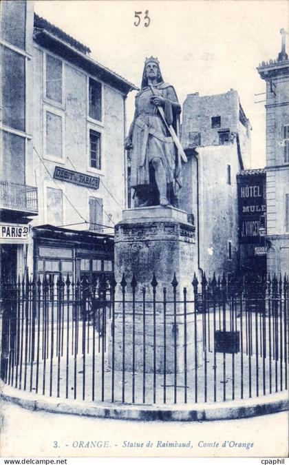 CPA Orange Statue de Raimbaud comte d Orange