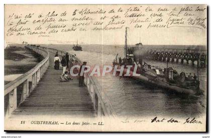 Ouistreham CPA Les deux jetees (bateau)