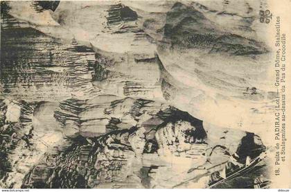 46 - Padirac - Puits de Padirac - Grand dôme stalactites et Stalagmites au dessus du pas du Crocodile  - Spéléologie - C