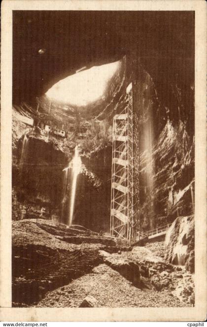 Padirac CPA Escalier du puits