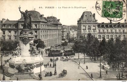 Paris CPA La place de la Republique (lion)