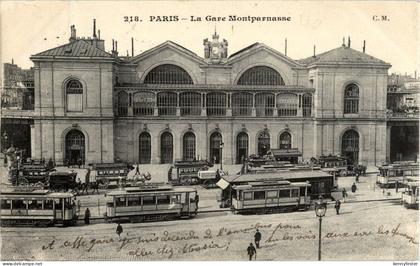 Paris - Gare de Montparnasse - Tramway