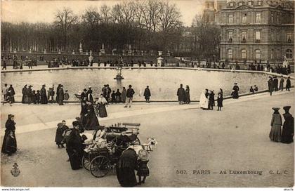 CPA PARIS (8e) - Au Luxembourg (218479)