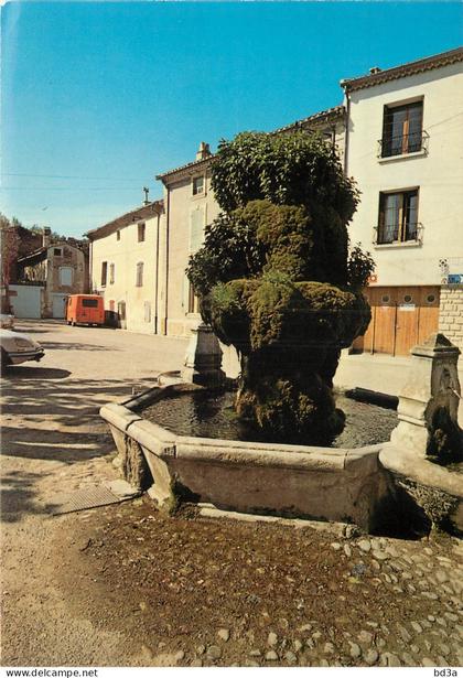 84 - PERNES LES FONTAINES