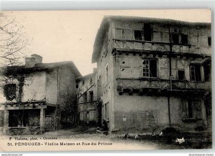 52030385 - Perouges