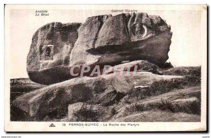 CPA Perros Guirec La Roche des Martyrs