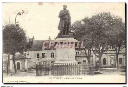 Pithiviers CPA Statue de Poisson
