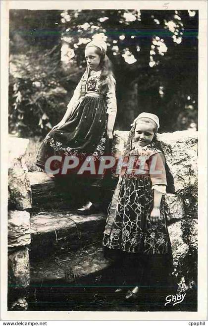 CPA La Bretagne Fillettes de Plougastel Daoulas Finistere Folklore