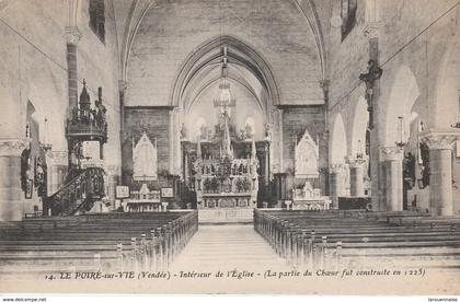 85 - LE POIRE SUR VIE - Intérieur de l' Eglise - (La partie du Choeur fut construite en 1225)