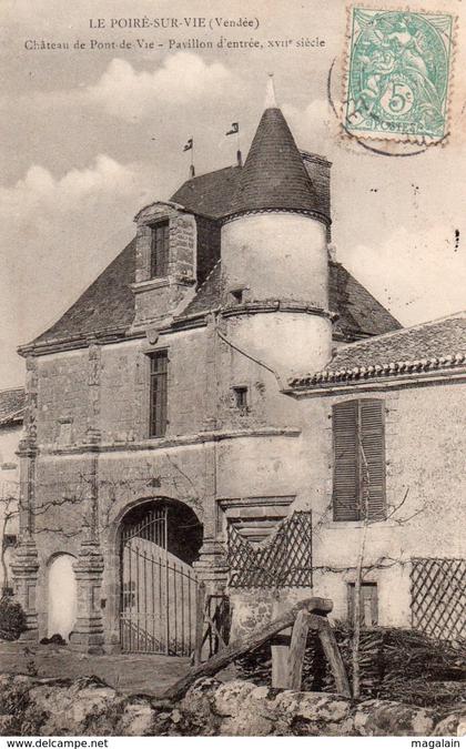 Le Poiré sur Vie : château du pont de vie