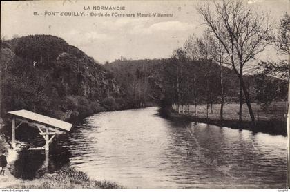 CPA La Normandie Pont d'Ouilly Bords de l'Orne vers Mesnil Villement