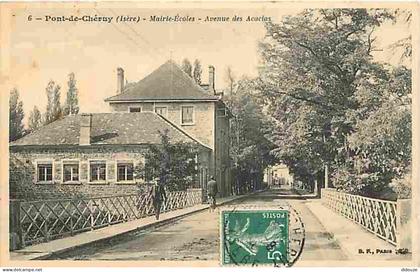 38 - Pont de Chéruy - Mairie-Ecoles - Avenue des Acacias - Animée - CPA - Voir Scans Recto-Verso