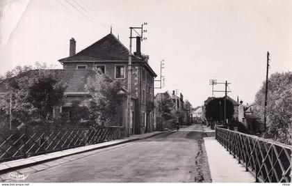 PONT DE CHERUY